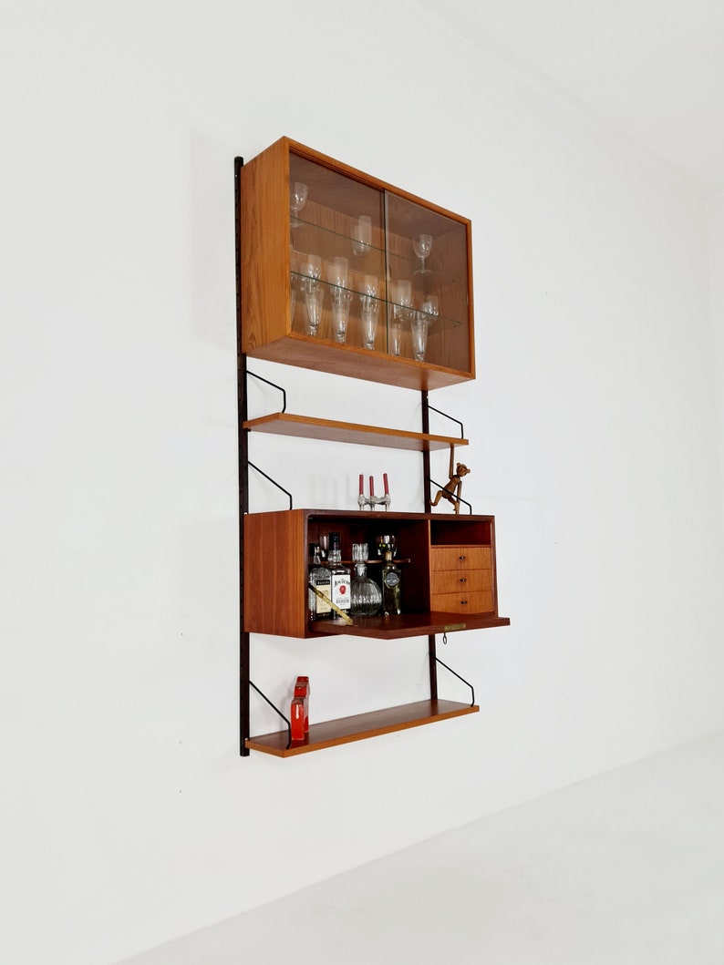 Mid century Danish Teak single Wall Unit with bar cabinet & Showcase by Poul Cadovius for Royal Denmark, 1960s image 2