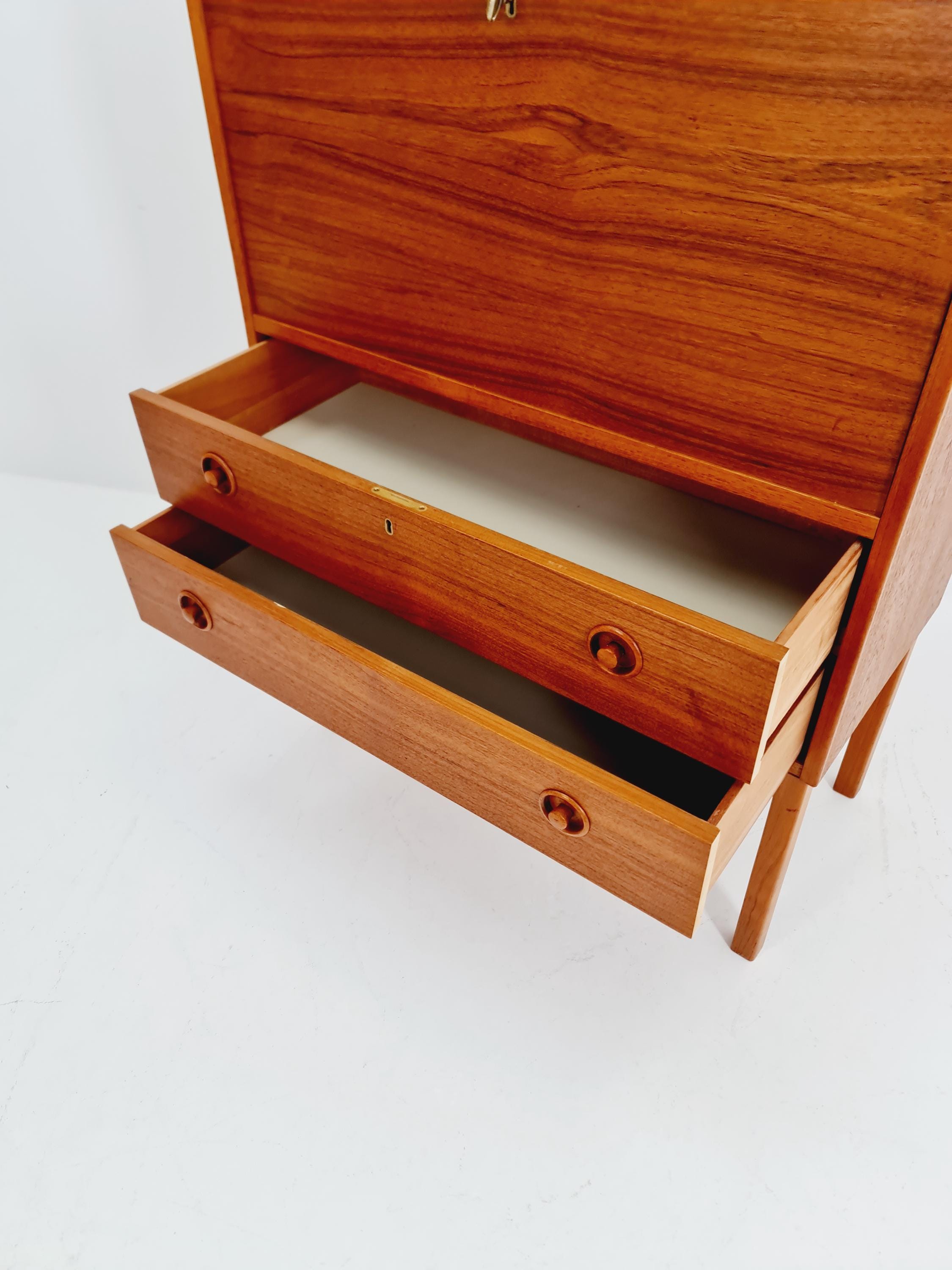 ミッドセンチュリーデンマーク製ヴィンテージチーク材秘書台、化粧台