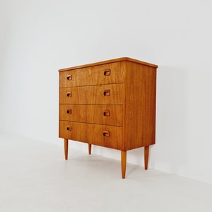 Midcentury danish design chest of drawers / drawer dresser /4 drawers cabinet, 1960s