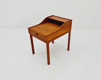 Mid century Scandinavian teak side table / bedside table, c1960s