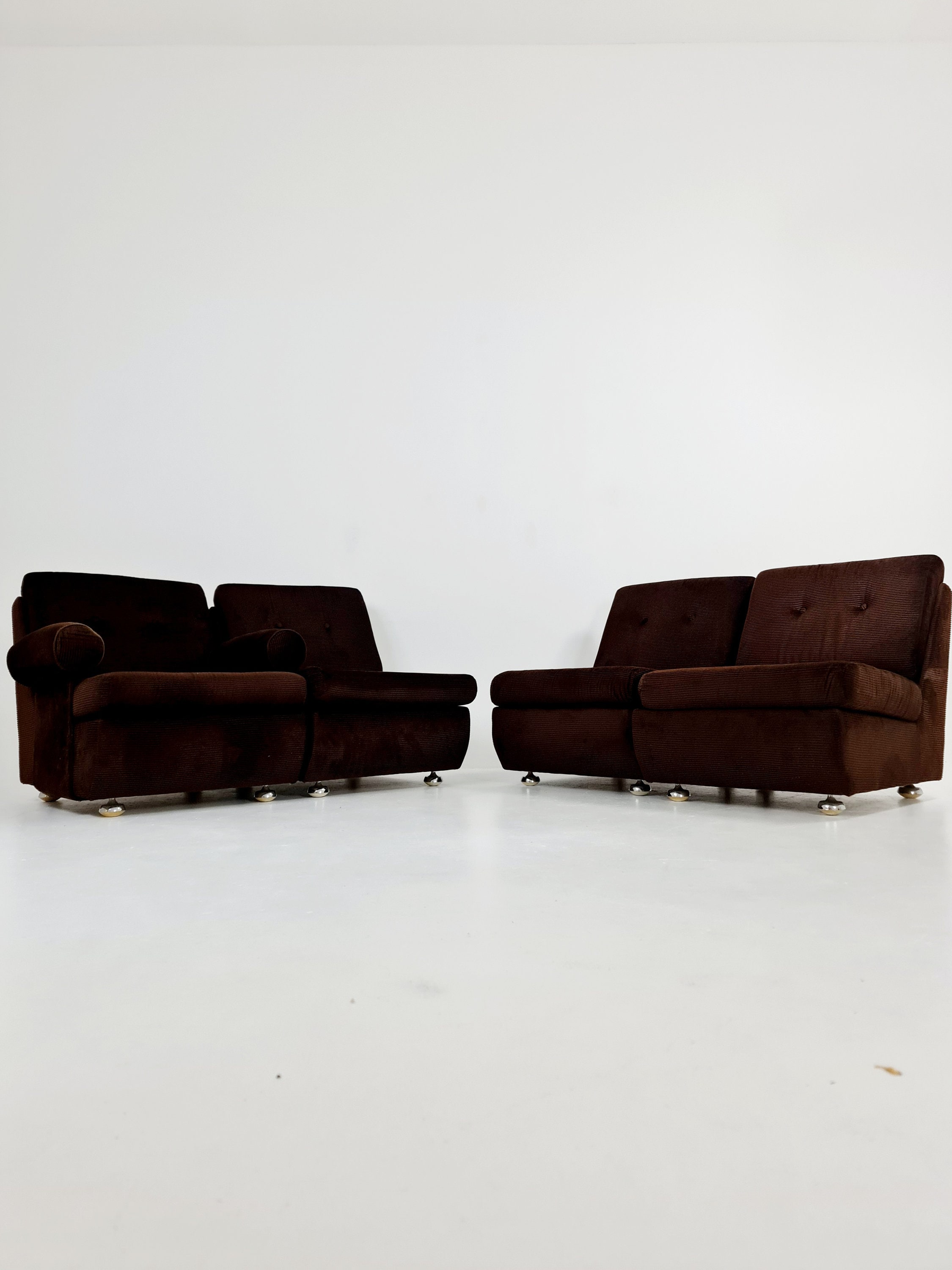 canapé en cuir marron