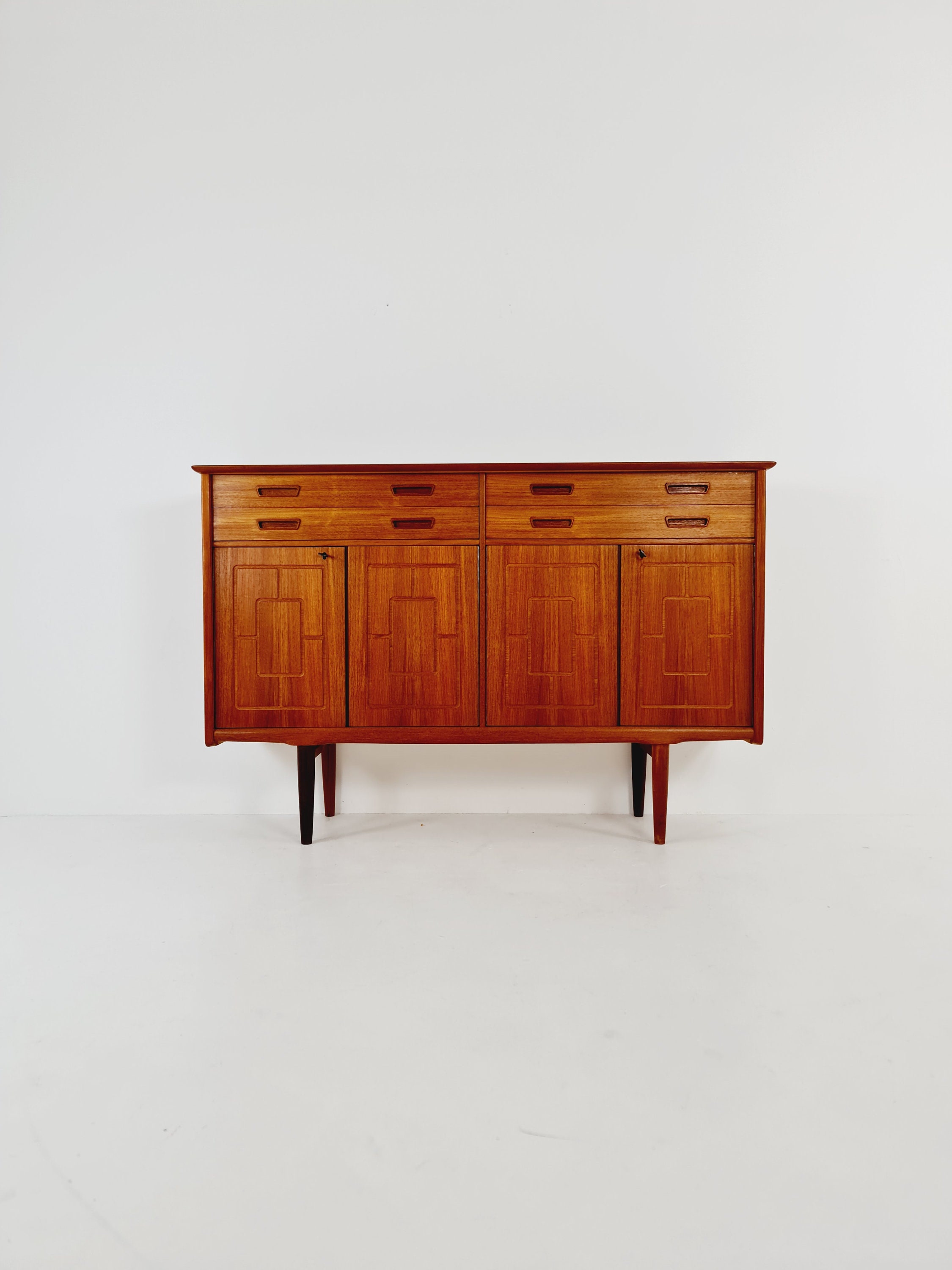 Buffet Norvégien Moderne Du Milieu Siècle, Buffet Pour Sörheim Möbelfabrik Nesttun, Années 1960