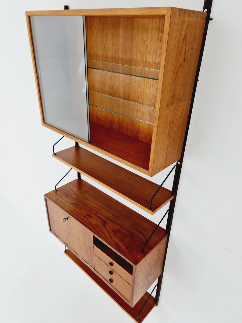 Mid century Danish Teak single Wall Unit with bar cabinet & Showcase by Poul Cadovius for Royal Denmark, 1960s image 9