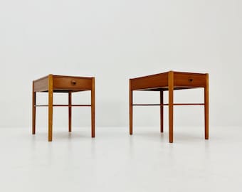 Comodini/comodini danesi di metà secolo in teak e quercia, anni '60, set di 2