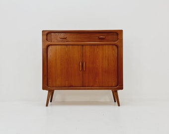 Mueble de pasillo de teca danesa maciza de mediados de siglo, mueble para zapatos de Dyrlund años 60