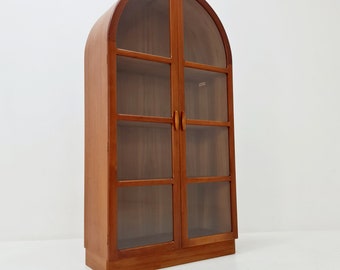 Mid Century Modern danish cabinet teak Display / Vitrine By Dyrlund, 1960s