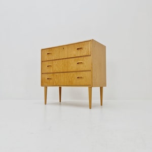 Midcentury danish design chest of drawers / drawer dresser /3 drawers cabinet, 1960s image 4