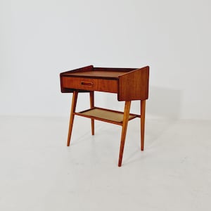 Table d'appoint/table de chevet vintage en teck danois du milieu du siècle, 1960