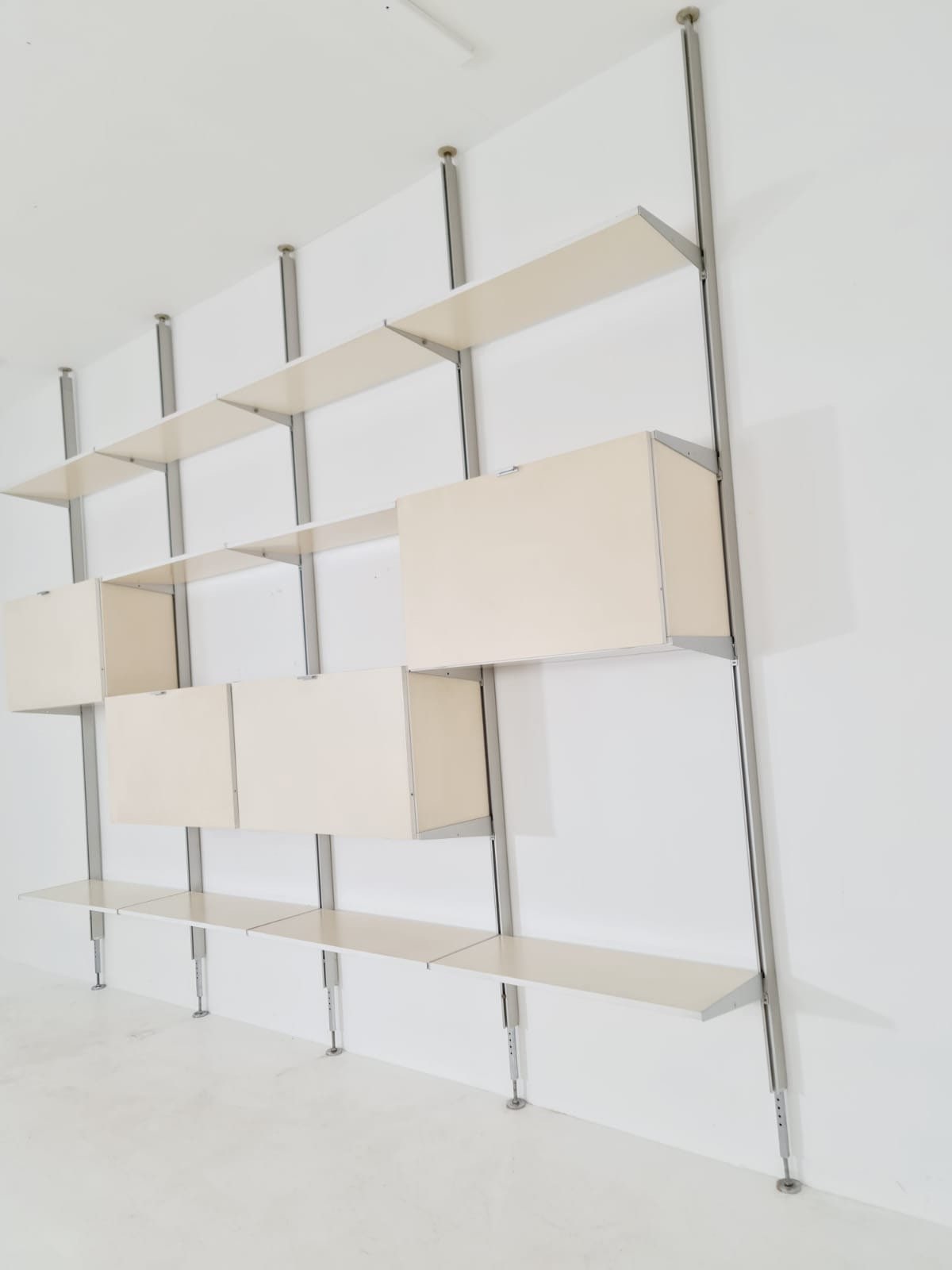 希少な自立モジュラー ジョージ ネルソン ウォール ユニット 本棚