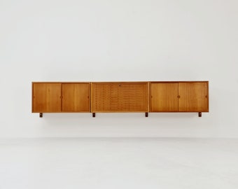 Credenza sospesa in teak della metà del secolo, con 2 armadietti e mobiletto per dischi, di Poul Cadovius per Royal, Danimarca, anni '60