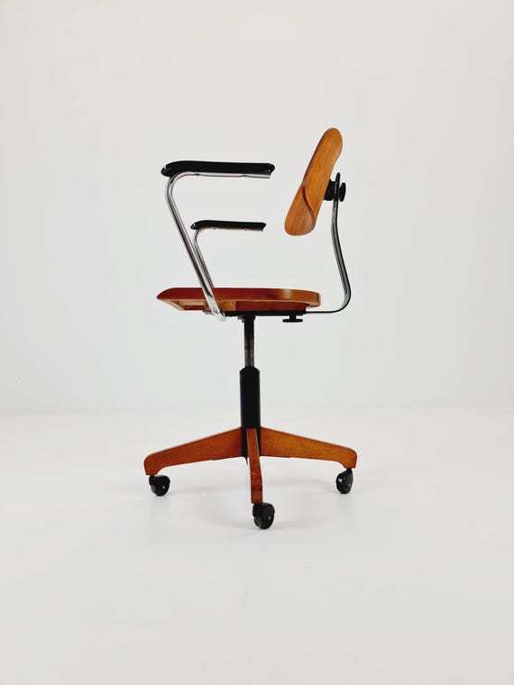 Bauhaus swivel office chair in solid wood By Ama Elastik Modell 364 ,1930s