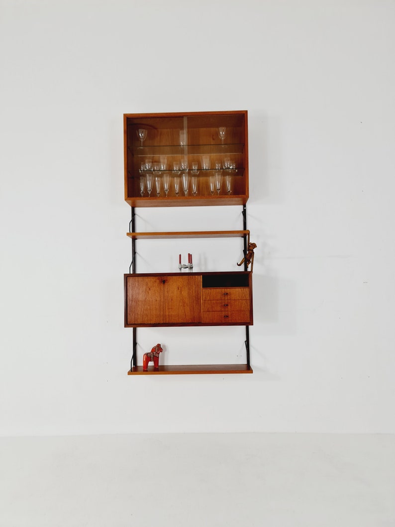 Mid century Danish Teak single Wall Unit with bar cabinet & Showcase by Poul Cadovius for Royal Denmark, 1960s image 4