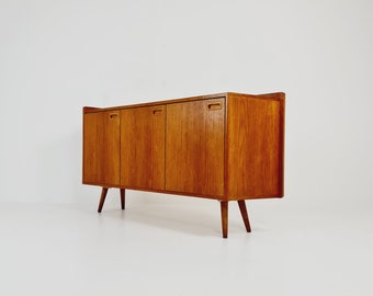 Rare Scandinavian Vintage Teak Sideboard left Corner-fit, 1960s