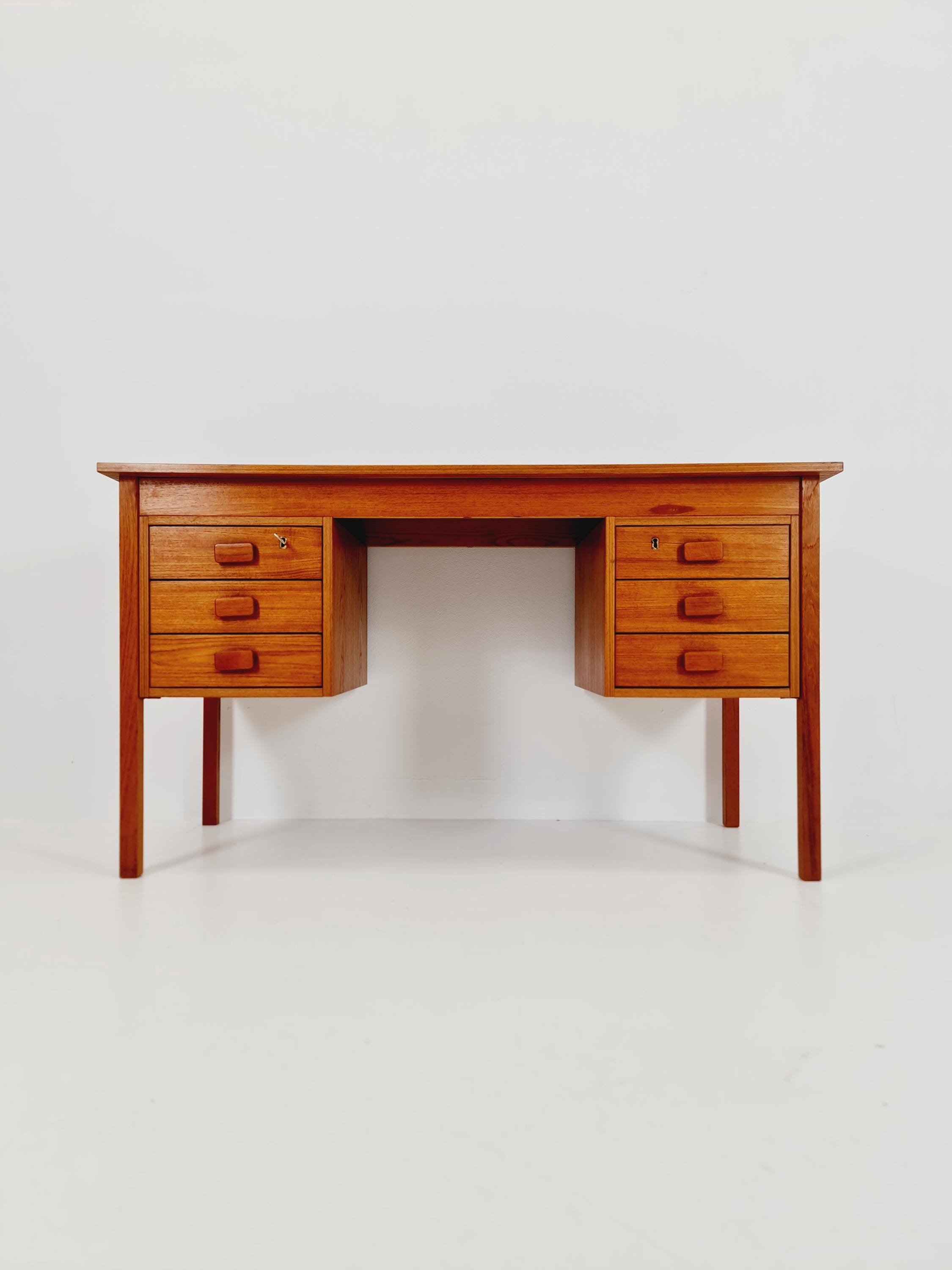 Midcentury Danish Teak Desk by Domino Mobler, 1960s - Etsy