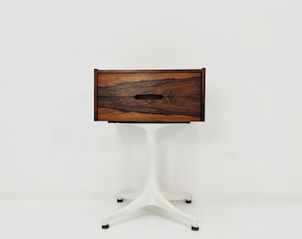 Midcentury Danish side table/chest of drawers George Nelson & Aksel Kjersgaard in rosewood and metal, 1960s