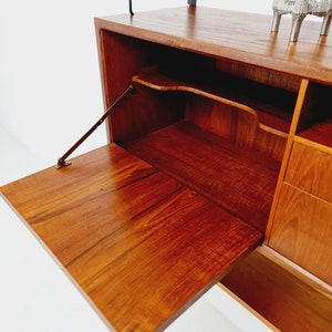 Mid century Danish Teak single Wall Unit with bar cabinet & Showcase by Poul Cadovius for Royal Denmark, 1960s image 7