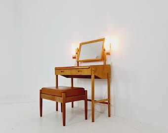 Mid Century Modern Danish Oak vanity table/ make up with mirror and 2 solid oak luxury wall lamps, 1960s