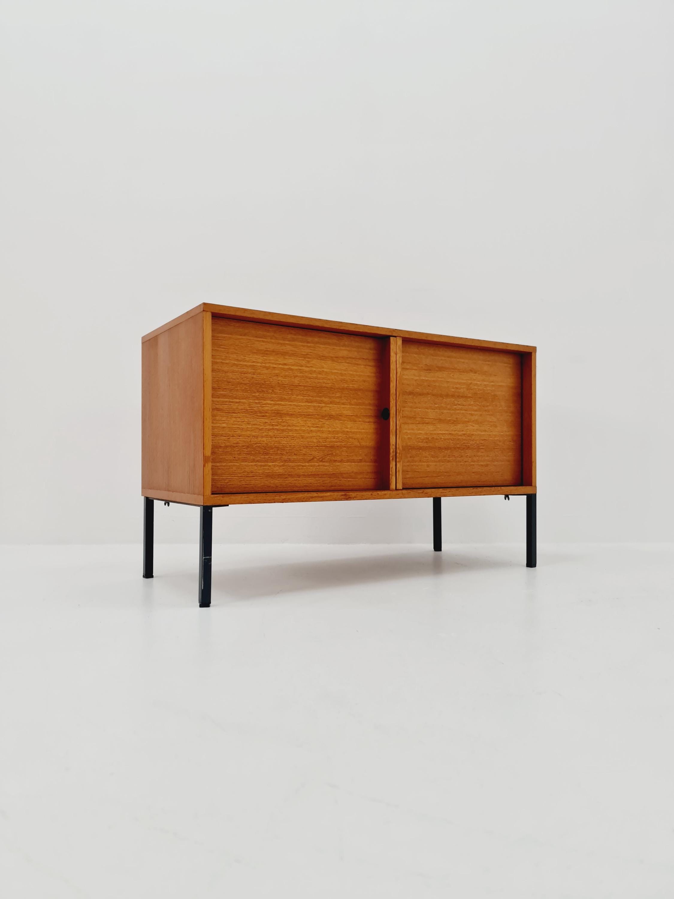 ミッドセンチュリーモダンドイツチークサイドボード ギュンター