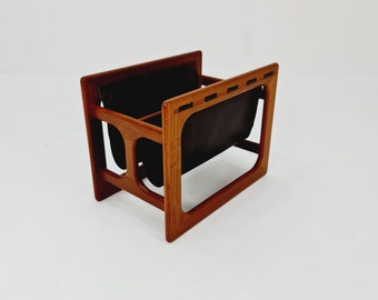 デンマークAksel Kjersgaard チーク材マガジンラック Aksel Kjersgaard チーク材マガジンラック: ミッドセンチュリーモダン