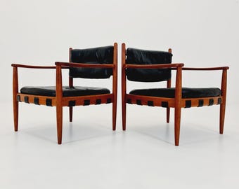 Mid-Century Modern Arm Chairs by Sven Ellekaer for Coja 1960s Set of 2
