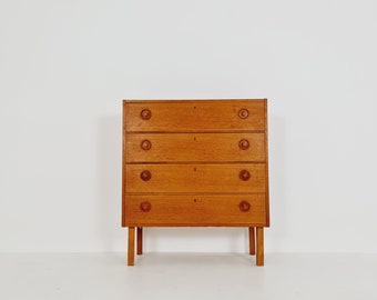 Midcentury Danish design chest of drawers / drawer dresser /4 drawers cabinet, 1960s