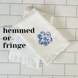 Embroidered French Poodle Fingertip Towel: "Lave les Mains" Cotton Guest Towel image 3
