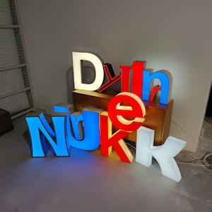 Letras iluminadas vintage