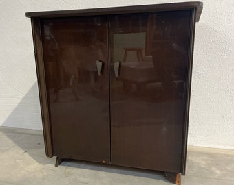 Small midcentury cabinet