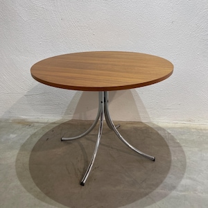 Mauser side table Bauhaus style