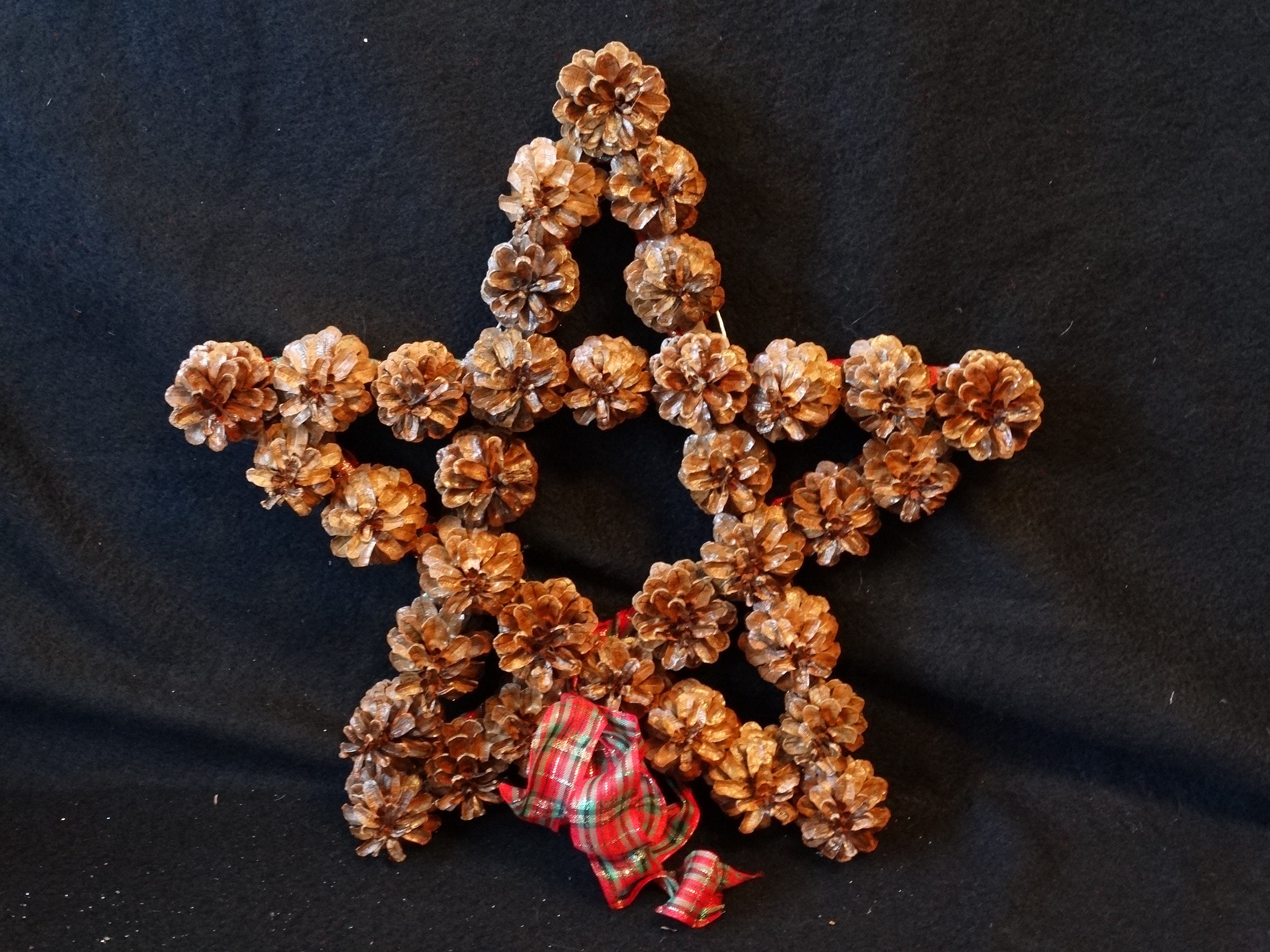 Mini Pinecones for Crafts, Wreaths, Ornaments, Resin and Trees