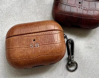 Personalized Vegan Alligator Leather Apple AirPods Case with Keychain - AirPods 1/ 2/ 3/Pro 1/ Pro 2 - Unique Luxury Gift - Shockproof Cover