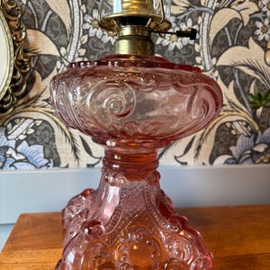 B and P Princess Feather pink glass electric oil lamp
