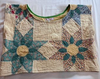 Upcycled Quilt Cropped Boxy Top- Feedsack Star Flowers- Medium