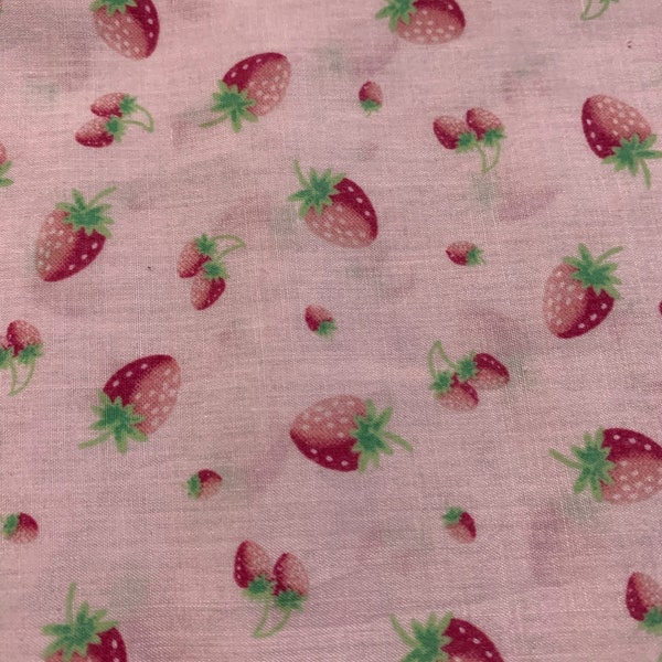 18” Vintage Allover Strawberry Lightweight Print Cotton Blend Fabric 3030