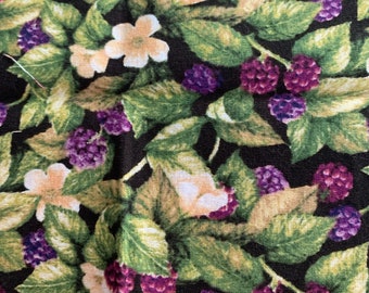 Fat Quarter Vintage Berry Print Cotton Fabric 190