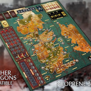 Peut inclure: Un tapis de jeu Game of Thrones vert et marron avec une carte de Westeros. Le tapis de jeu est compatible avec le jeu Mother of Dragons et est fait de néoprène de 2 mm. Le tapis de jeu a une bordure rouge avec les mots "GOT PLAYMAT" et "MOTHER OF DRAGONS COMPATIBLE" imprimés dessus.