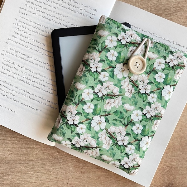 Weiße Blumen-Kindle-Hülle, Blumen-gepolsterte Kindle-Hülle, florale Kindle-Paperwhite-Hülle, grün-weiße Kindle-Oasis-Tasche, Stoff-Kindle-Tasche