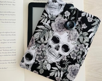 Sugar Skull Kindle Sleeve, Skull Kindle Case, Flower Skull Kindle Cover, Padded Kindle Pouch, Kindle Oasis Jacket, Kindle Paperwhite Case