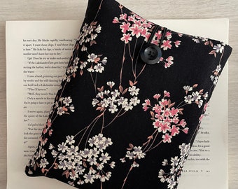 Cherry Blossom Book Sleeve, Flower Book Pouch, Floral Book Protector, Padded Book Cover, Christmas Book Lover Gift, Japan Flower Book Bag