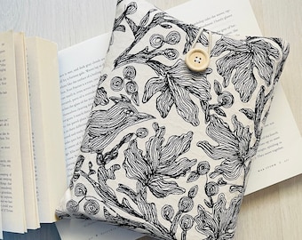 Book Sleeve with Vintage Flowers – Handmade Padded Fabric Protector, Gift for Book Lovers