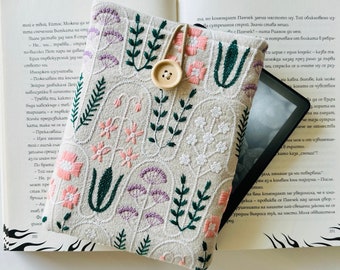 Embroidery Flower Kindle Sleeve, Kindle Cover, Padded Kindle Pouch, Book Accessories, Kindle Paperwhite Case, Book Lover Gift, Ereader Cover