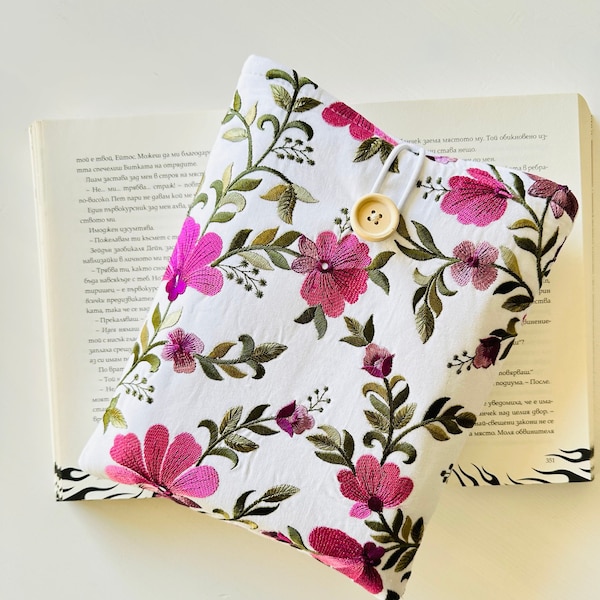 Embroidery Flower Book Sleeve, Embroidered Floral Book Cover, Fine Embroidery Book Pouch, Book Accessories, Book Bag, Book Lover Gift