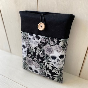 Pochette de livre Skulls en sucre, protège-livre rembourré, pochette de livre squelette, sac à main en tissu, couverture de livre noire, cartable squelette abstrait