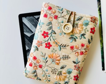 Colorful Embroidery Flower Kindle Sleeve, Kindle Cover, Padded Kindle Pouch, Book Accessories, Kindle Paperwhite Case, Ereader Cover