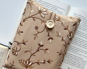 Light Brown Book Sleeve With Beige Embroidery, Padded Book Protector, Flower Embroidery Book Pouch, Floral Book Jacket, Book Accessories