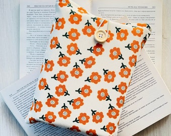 Floral Daisies Padded Book Sleeve with Button