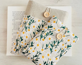 Set Of Book Sleeve And Kindle Sleeve, Embroidered Daisy Book Cover, Kindle Paperwhite Cover, Kindle Oasis, Padded Book Poich, Kindle Case