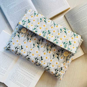 Embroidered Daisies Book Purse, Embroidery Book Pouch, Linen Book Sleeve, Padded Book Cover, Flower Book Jacket, Floral Book Protector