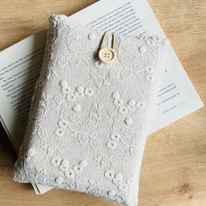 Linen Flower Embroidery Book Sleeve With Wood Button Closure, Padded Book Protector, Embroidered Floral Book Cover, Flower Book Pouch