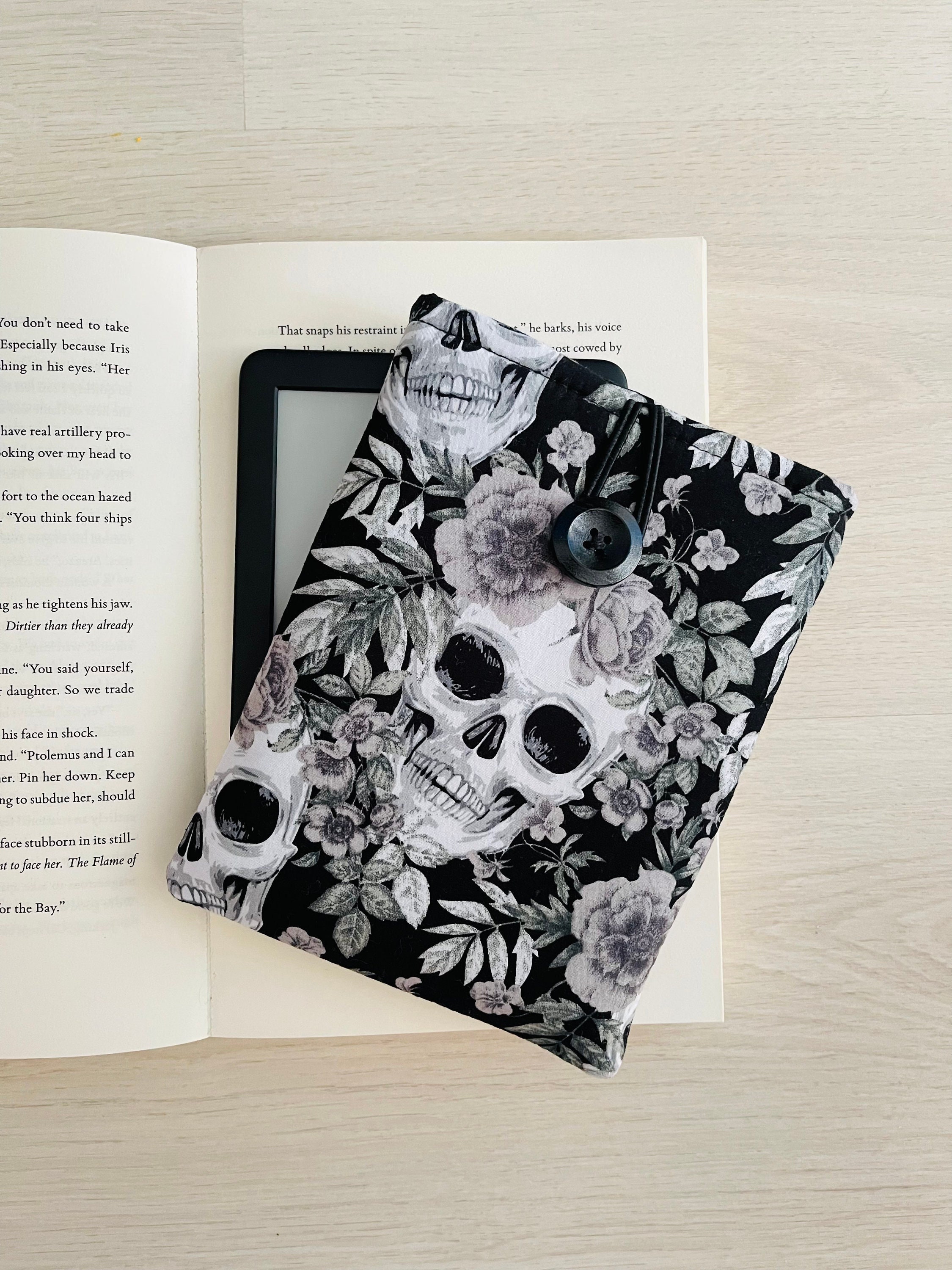 Housse Livre Kindle Paperwhite 6 KleverCase – Livre de sortilèges